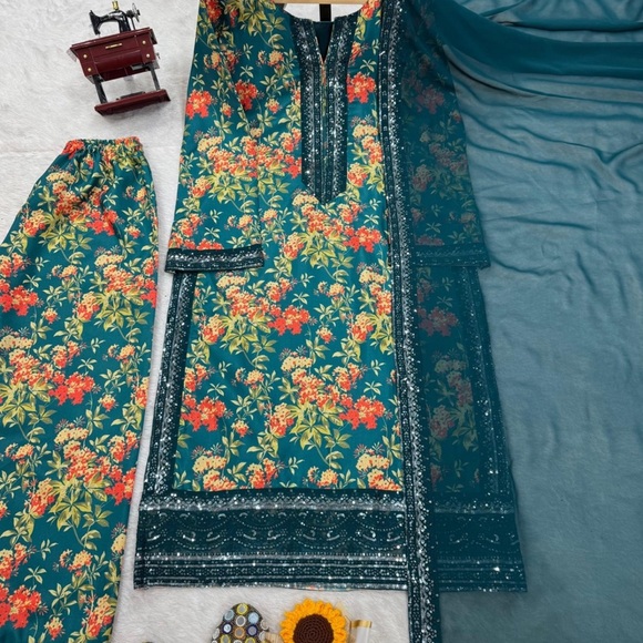 🌹PAKISTANI SHALWAR KAMEEZ GHARARA SHARARA THREE PIECE MEHENDI SUIT🌹 - Picture 3 of 12